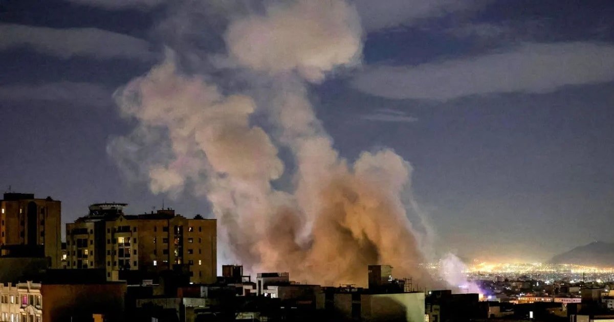 Iran Unleashes 10th Missile Wave as U.S. Jets Crash in Kuwait and Saudi Oil Facilities Hit Iran Unleashes 10th Missile Wave as U.S. Jets Crash in Kuwait and Saudi Oil Facilities Hit