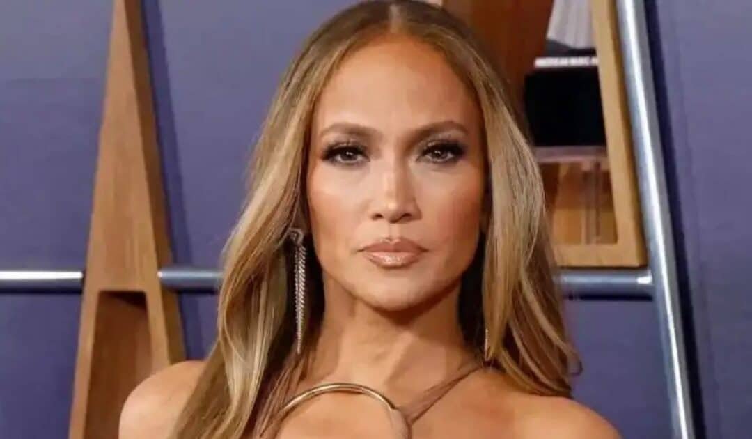 Jennifer Lopez Honors Influential Women After Sharing Heartbreak of Marc Anthony Split