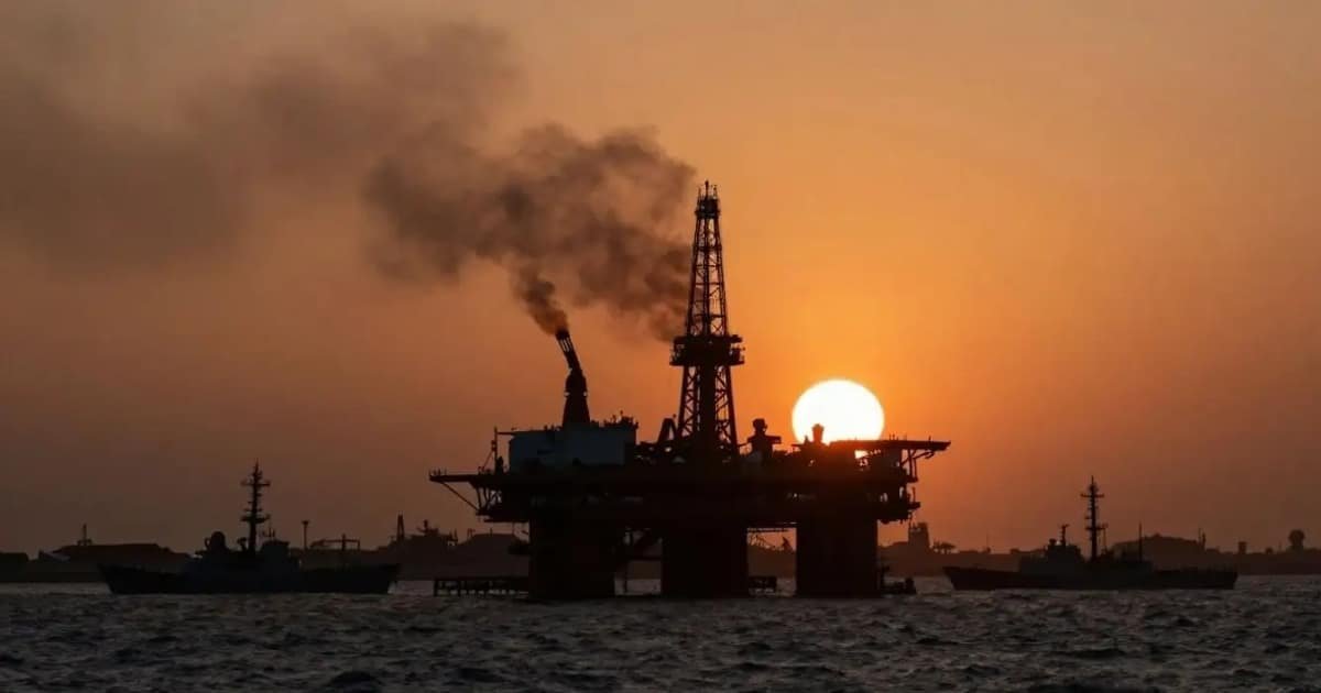 Kuwait Halts Oil Exports as Maritime Blockade Paralyzes the Gulf Kuwait Halts Oil Exports as Maritime Blockade Paralyzes the Gulf