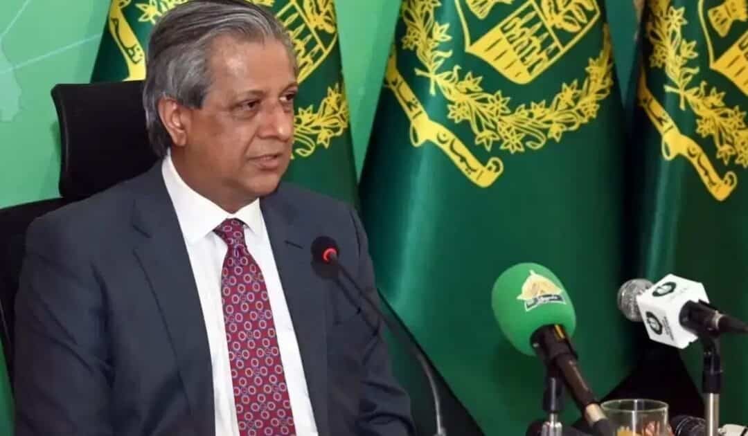 Law Minister Issues Urgent Advisory to Media on Middle East Coverage and Foreign Policy