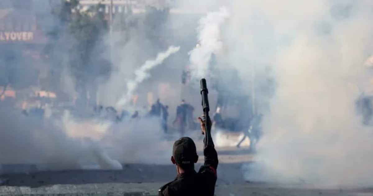 Nationwide Unrest in Pakistan Following Martyrdom of Ayatollah Khamenei; 20 Dead in Violent Clashes Nationwide Unrest in Pakistan Following Martyrdom of Ayatollah Khamenei; 20 Dead in Violent Clashes