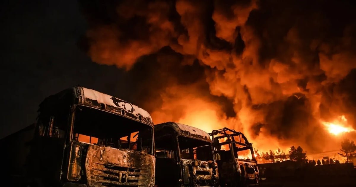 Oil Rain Falls Over Tehran as Strikes on Refineries Deepen Middle East War Oil Rain Falls Over Tehran as Strikes on Refineries Deepen Middle East War