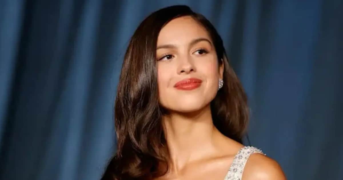 Olivia Rodrigo’s Charity Concert Saves Fan’s Aunt from Cancer Olivia Rodrigo’s Charity Concert Saves Fan’s Aunt from Cancer