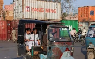 Pakistan Schools Move Online as Oil Crisis Forces Emergency Fuel-Saving Measures