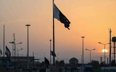 Pakistan Steps in as Messenger Between US and Iran