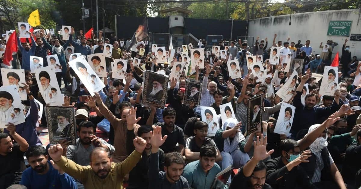 Protests Over Iran War Paralyze Islamabad and Karachi Protests Over Iran War Paralyze Islamabad and Karachi