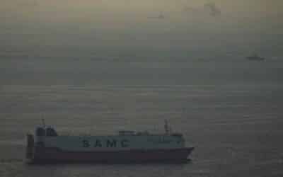 TODAYSTANCE 04 Ships Transit Strait of Hormuz Amid Iran-Oman Maritime Protocol Talks