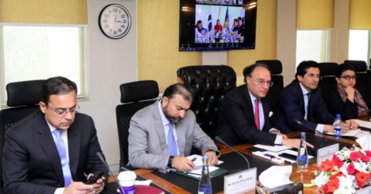 Federal and Provincial Governments Reach Consensus on Targeted Petroleum Subsidy Framework Federal and Provincial Governments Reach Consensus on Targeted Petroleum Subsidy Framework