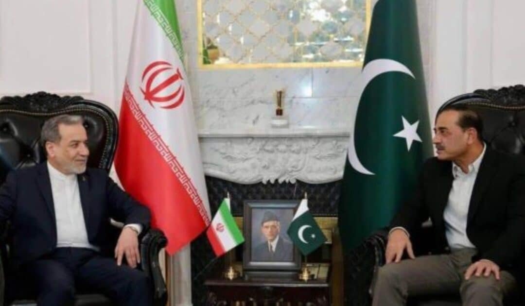Field Marshal Asim Munir Met Iranian Foreign Minister Abbas Araghchi in Islamabad