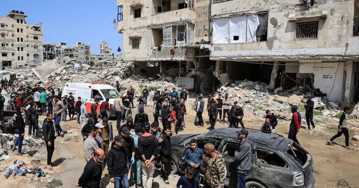 Israeli Air Strike Kills At Least 10 Near Gaza School Israeli Air Strike Kills At Least 10 Near Gaza School
