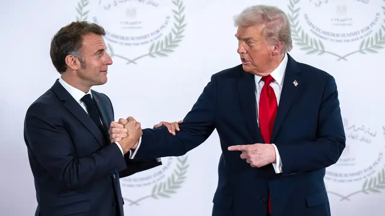 Macron Calls Trump’s Push to Force Open Strait of Hormuz ‘Unrealistic’ as Iran Vows Fierce Resistance Macron Calls Trump’s Push to Force Open Strait of Hormuz ‘Unrealistic’ as Iran Vows Fierce Resistance