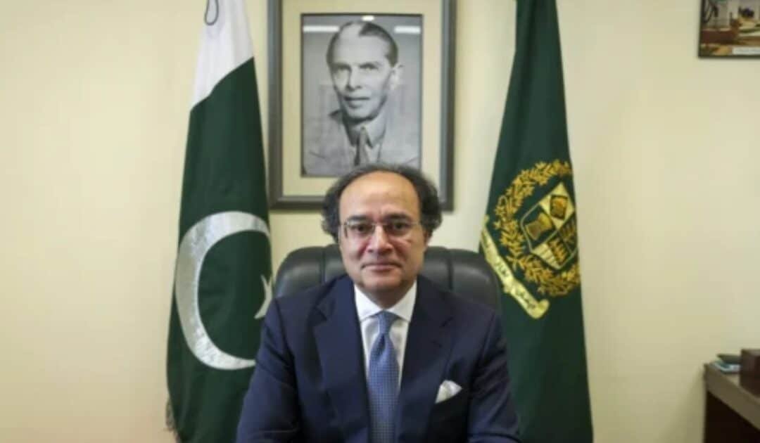 Pakistan Seeks Support Amid Global Energy Crisis at World Bank-IMF Meetings