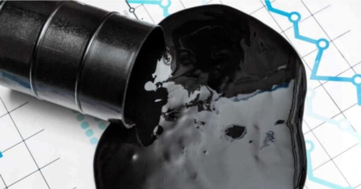 Pakistan’s Weekly Oil Import Bill Skyrockets to $800 million Pakistan's Weekly Oil Import Bill Skyrockets to $800 million