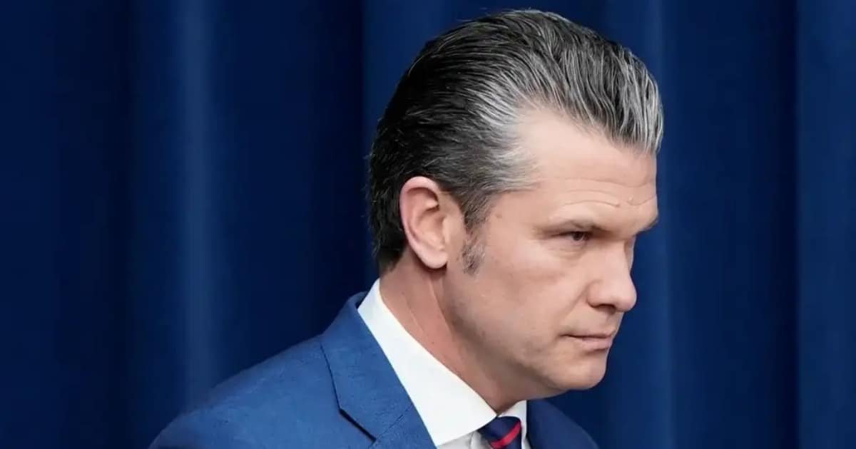 U.S Defense Secretary Hegseth Declares Decisive Phase in Iran Conflict U.S Defense Secretary Hegseth Declares Decisive Phase in Iran Conflict