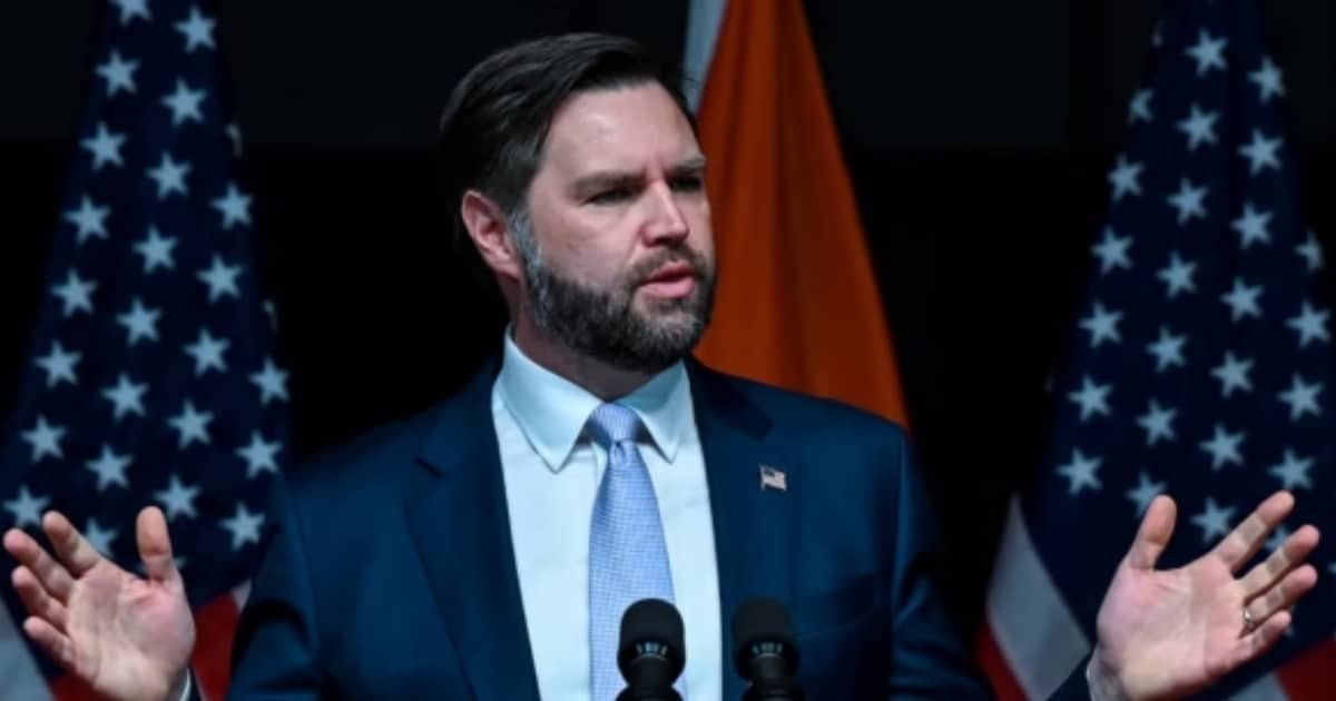 US VP Praises Pakistan’s Leadership for Mediating US-Iran Talks US VP Praises Pakistan's Leadership for Mediating US-Iran Talks
