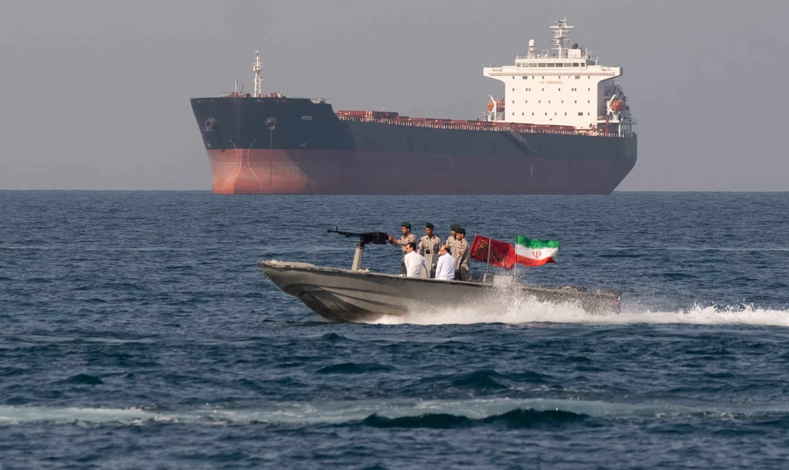 Chinese Ships Traverse Strait of Hormuz