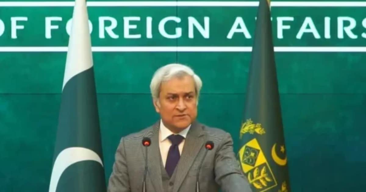 Pakistan Responds to Deportations from UAE Amidst Shifting Geopolitical Landscape Pakistan Responds to Deportations from UAE Amidst Shifting Geopolitical Landscape