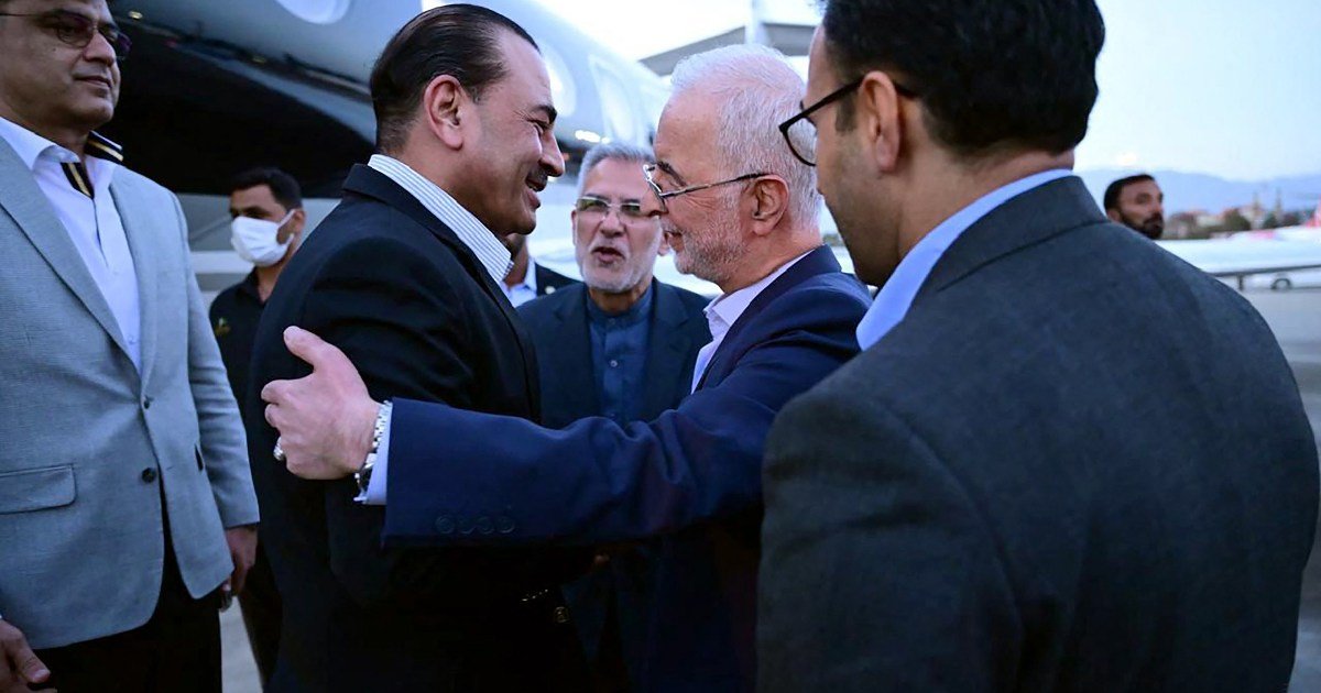 Field Marshal Asim Munir in Tehran as US-Iran Deal Inches Closer Field Marshal Asim Munir in Tehran as US-Iran Deal Inches Closer