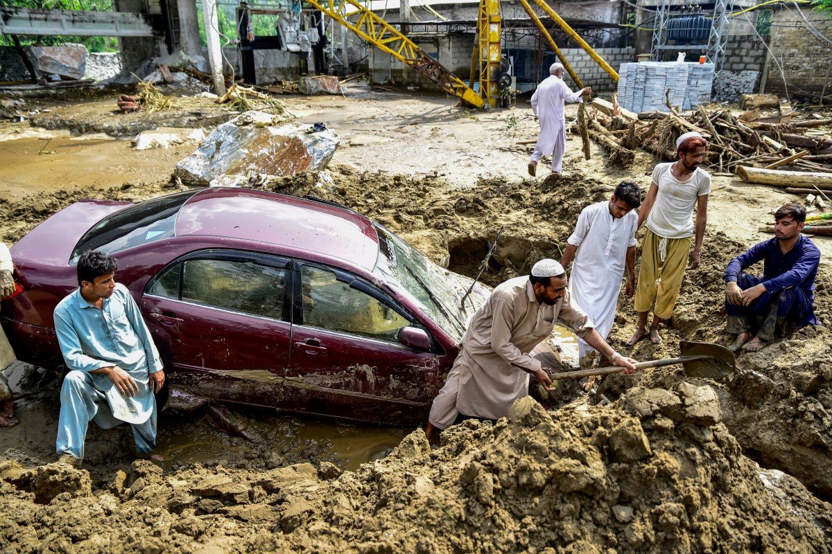 PAKISTAN-ENVIRONMENT-CLIMATE-MONSOON Pakistan’s 2025 Monsoon Floods: Over 1,000 Dead and 7 Million Displaced