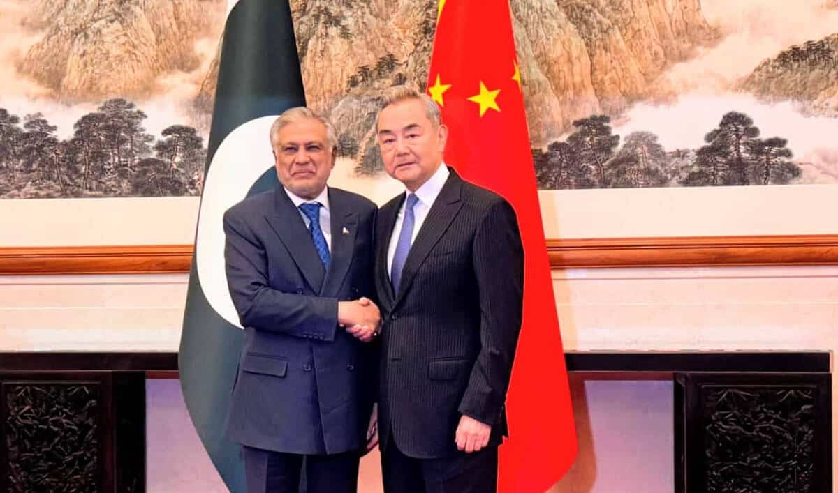 China, Pakistan Issue Joint Call for Calm as Gulf Descends into War China, Pakistan Issue Joint Call for Calm as Gulf Descends into War