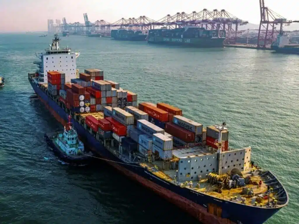 Lloyd’s War Committee Removes Pakistan Maritime Zones from High-Risk List Lloyd’s War Committee Removes Pakistan Maritime Zones from High-Risk List
