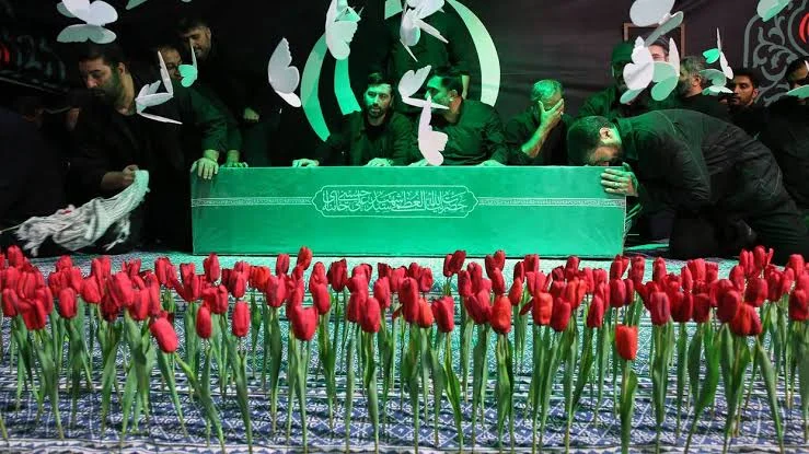 PM Shehbaz, CDF Munir Pay Respects to Iran’s Martyred Supreme Leader Khamenei PM Shehbaz, CDF Munir Pay Respects to Iran's Martyred Supreme Leader Khamenei
