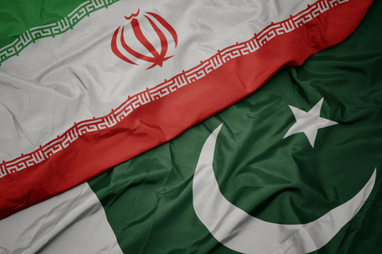 Pakistan to Host Iranian Negotiators Amid Escalating Tensions in Hormuz